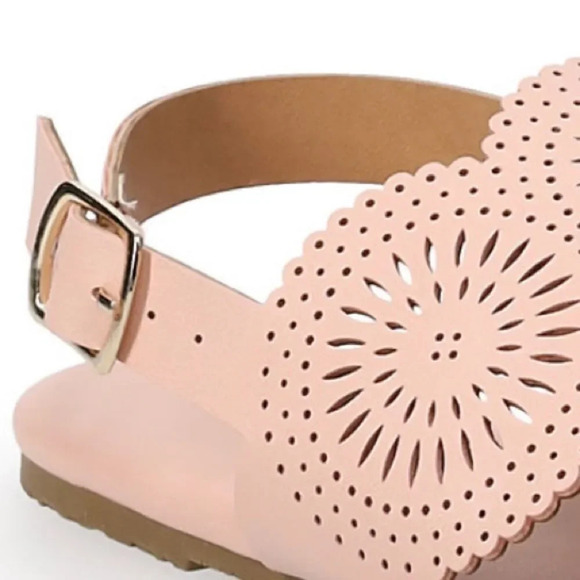 LC Conrad T-Strap Sandals size 9 - Picture 3 of 4